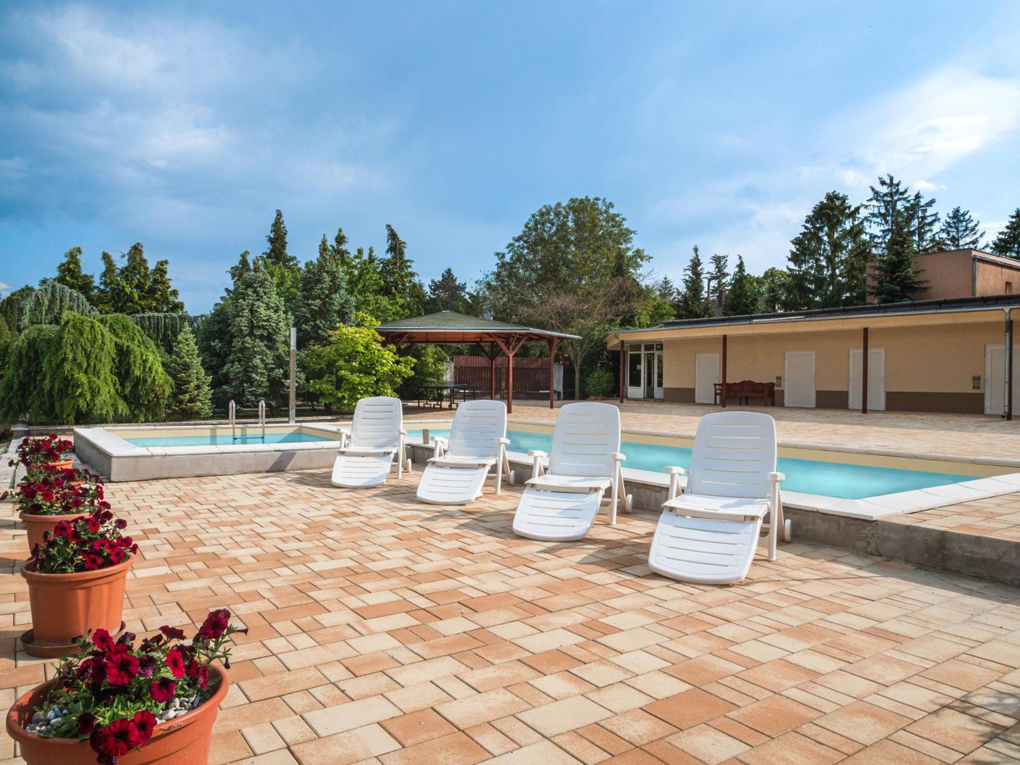 Frank Vendeghaz Hotel Veszpramvarsany Bagian luar foto